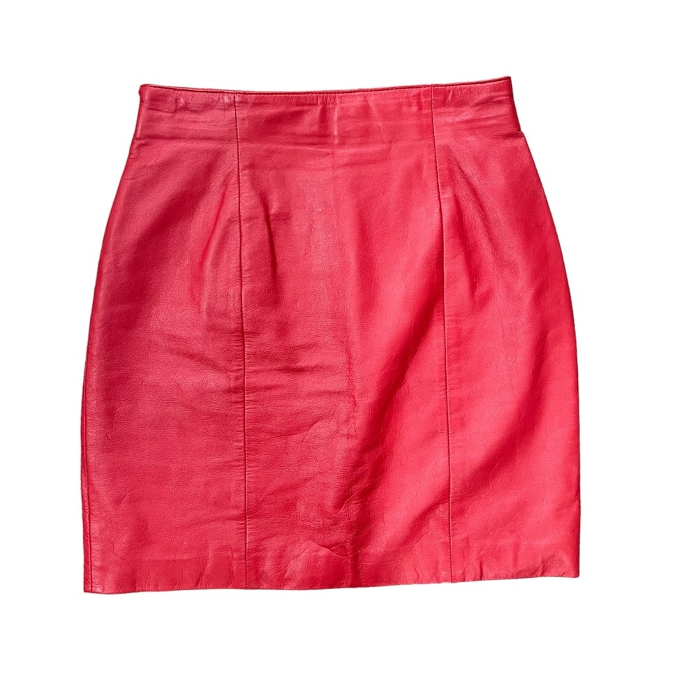 Vintage 100% Leather Red Mini Skirt. Size 8 on tag, more like a size 2.